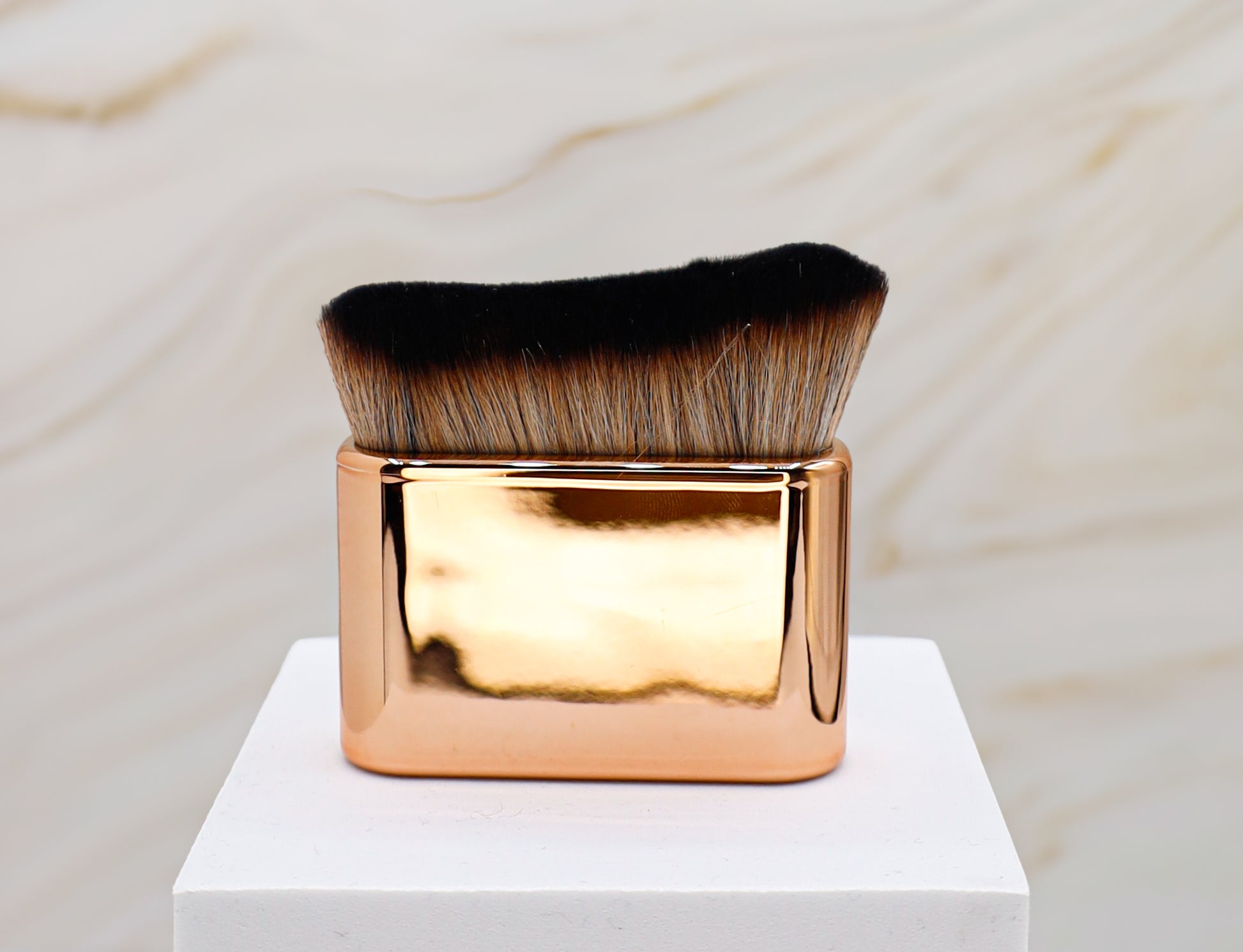 Amaréa Tan Piuma – Tanning Brush Gezicht & Details